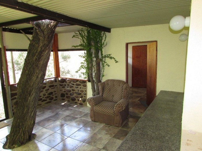 [interior]